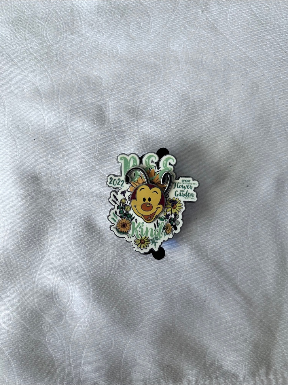Disney 2022 'Bee Kind' Flower Garden Enamel Brooch - Yellow & Green
